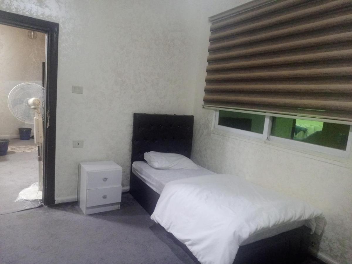Jarajreh Apartments/ Hotel Karak Ngoại thất bức ảnh