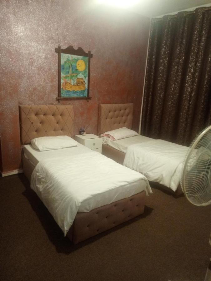 Jarajreh Apartments/ Hotel Karak Ngoại thất bức ảnh