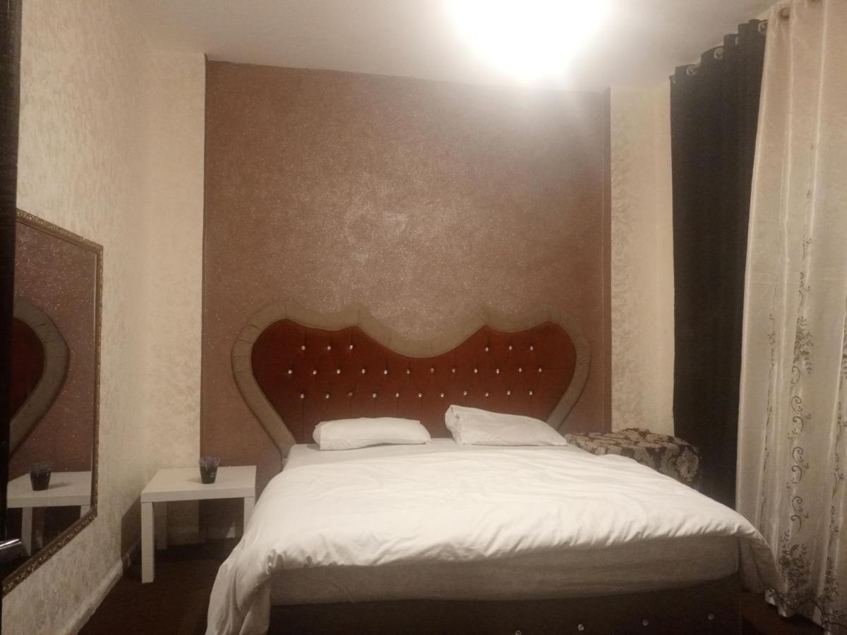Jarajreh Apartments/ Hotel Karak Ngoại thất bức ảnh
